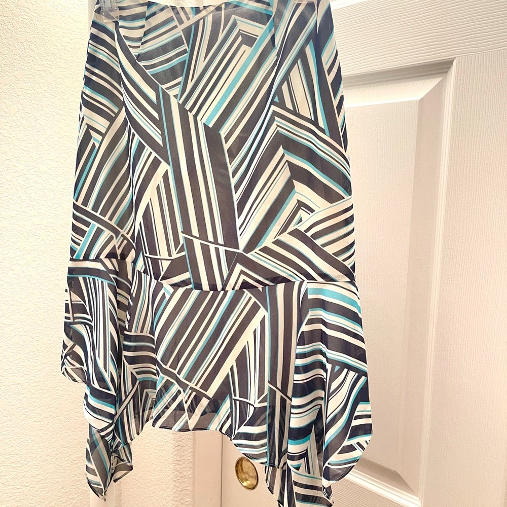 Stylish Geometric Patterned Skirt